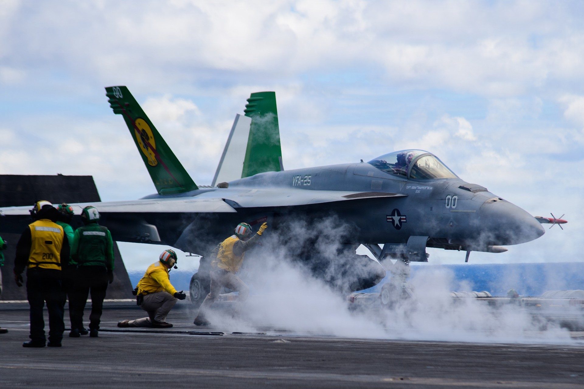 The Navy's Carrier CCA Challenge: Autonomy Has to Work on the Flight Deck